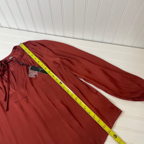 NWT T Tahari Rust Tie V-Neck Long Sleeve Tunic Top Blouse Size XS Pullover - Picture 8 of 8